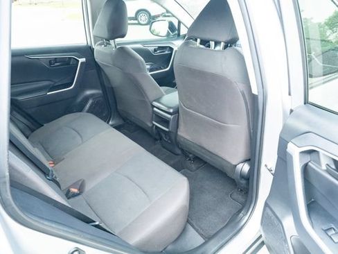 Used 2020 Toyota RAV4 LE FWD image 38