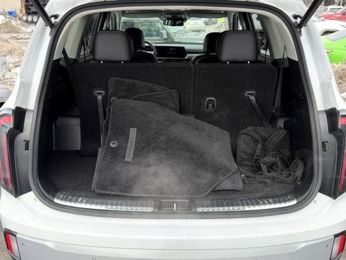 Used 2023 Kia Telluride SX image 8