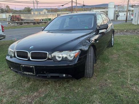 Used 2005 BMW 745Li image 3