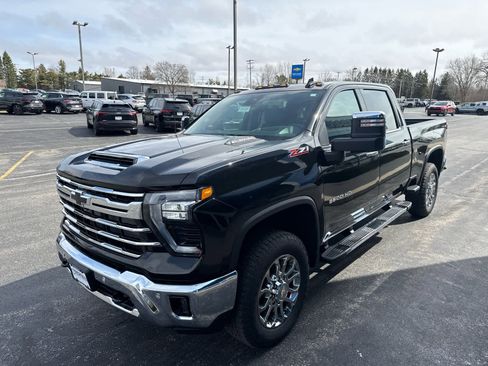 New 2026 Chevrolet Silverado 2500 LTZ w/ LTZ Plus Package AWD/4WD image 3