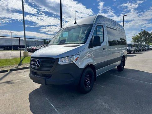 New 2025 Mercedes-Benz Sprinter 2500 image 3