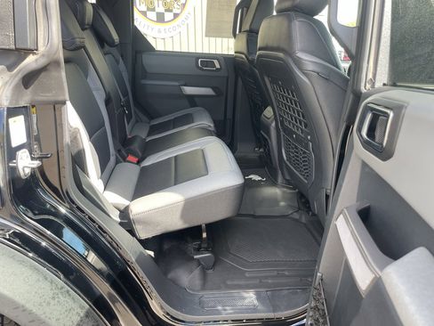 Used 2023 Ford Bronco Black Diamond image 15