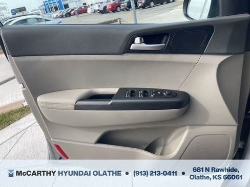 Used 2019 Kia Sportage LX image 25