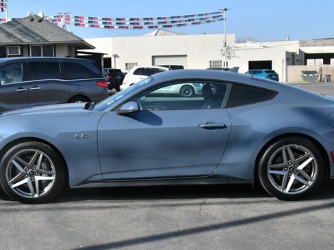 Used 2024 Ford Mustang GT Premium image 4