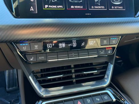 Used 2023 Audi RS e-tron GT w/ Carbon Performance Package image 28