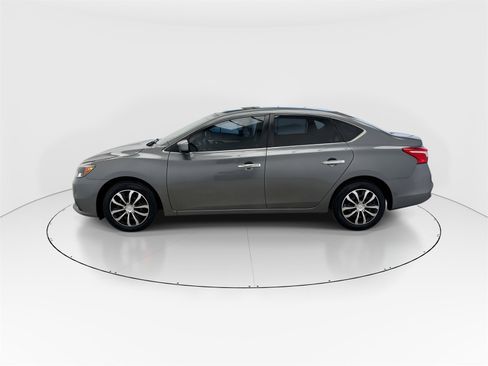 Used 2017 Nissan Sentra S image 5