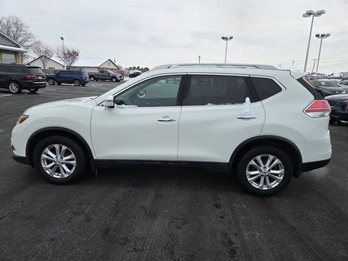 Used 2016 Nissan Rogue SV image 6