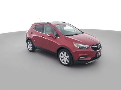 Used 2018 Buick Encore Essence w/ Experience Buick Package FWD image 3