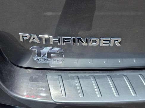Used 2020 Nissan Pathfinder S FWD image 26