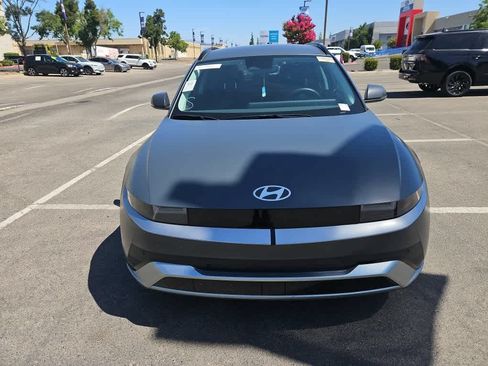 Used 2025 Hyundai Ioniq 5 SEL RWD image 4