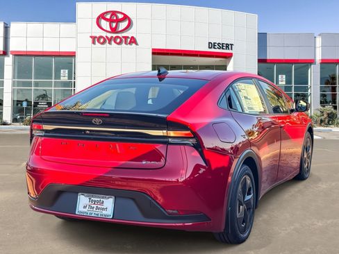 New 2026 Toyota Prius Plug-In Hybrid image 7