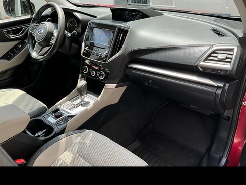 Used 2020 Subaru Forester Premium AWD/4WD image 21