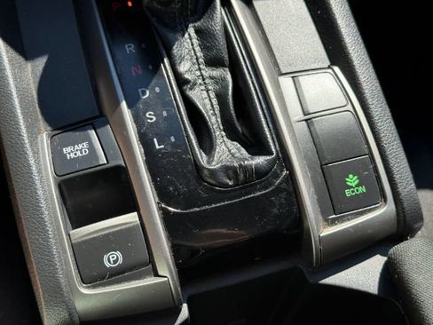 Used 2018 Honda Civic EX image 22