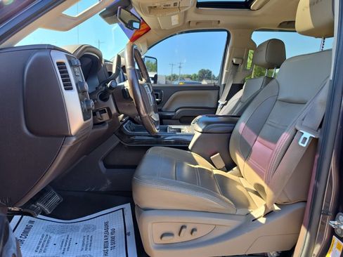 Used 2016 GMC Sierra 2500 Denali w/ Duramax Plus Package AWD/4WD image 18