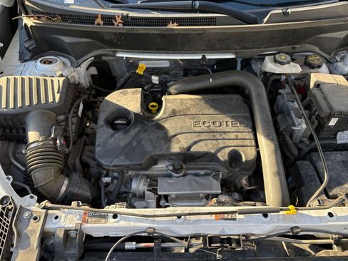 Used 2024 GMC Terrain SLT image 30