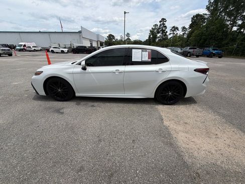 Used 2021 Toyota Camry XSE w/ Navigation Package AWD/4WD image 5