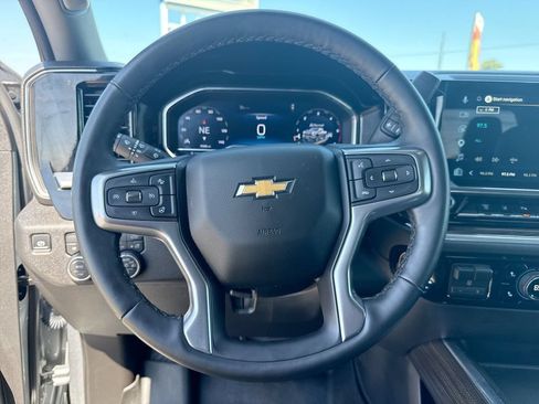 Used 2025 Chevrolet Silverado 2500 LT AWD/4WD image 23