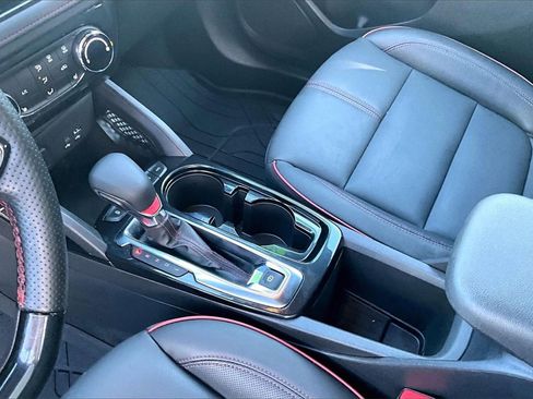 Used 2024 Chevrolet TrailBlazer RS w/ Driver Confidence Package image 5