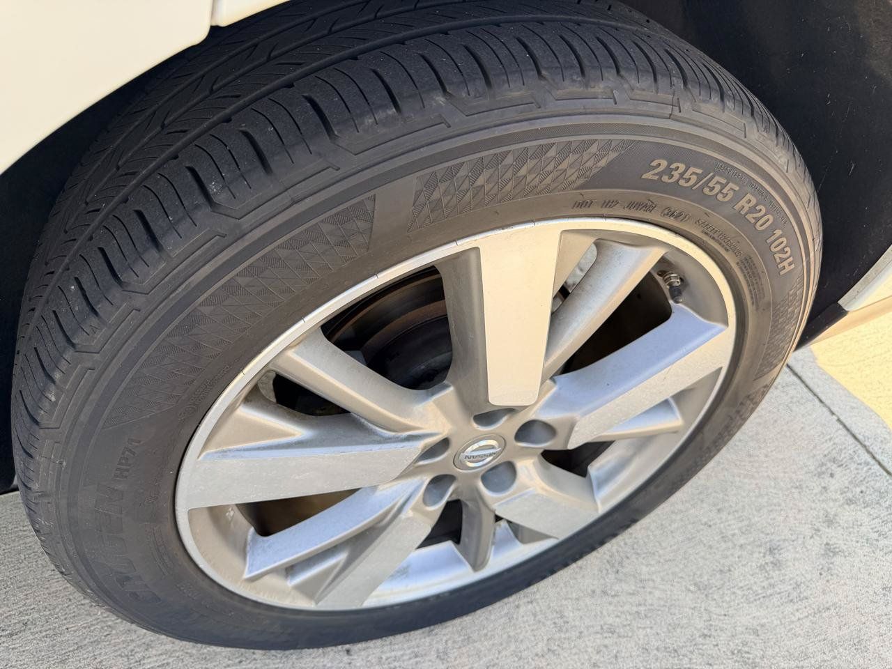 Used 2016 Nissan Pathfinder Platinum AWD/4WD image 27