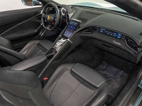 Certified 2024 Ferrari Roma Spider RWD image 31