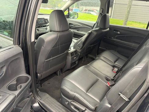 Used 2019 Honda Pilot EX-L image 11