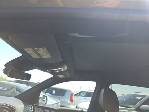 Used 2023 Mercedes-Benz GLS 450 4MATIC image 5