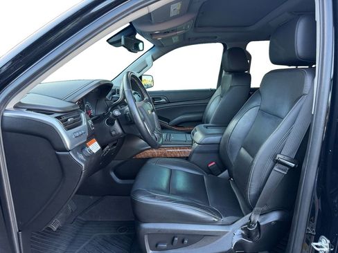 Used 2020 Chevrolet Suburban Premier image 10