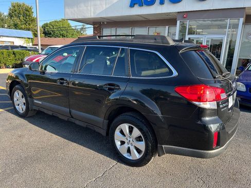 Used 2011 Subaru Outback 2.5i Limited AWD/4WD image 12