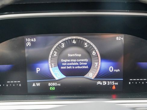 Certified 2025 Volkswagen Taos SE image 24