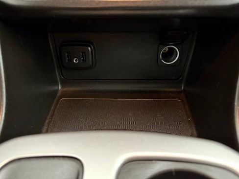 Used 2021 Chevrolet Colorado LT w/ Fleet Safety Package image 34