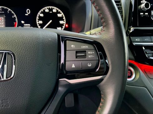 Used 2025 Honda Odyssey Sport-L image 24