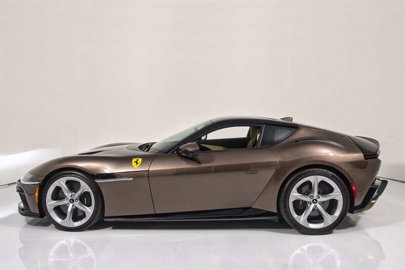Used 2025 Ferrari 12Cilindri RWD image 5