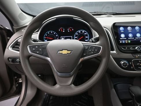 Used 2022 Chevrolet Malibu LS FWD image 6