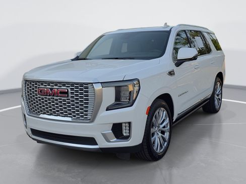 Used 2024 GMC Yukon Denali w/ Advanced Technology Package AWD/4WD image 7