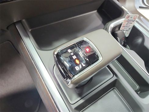 New 2026 GMC Sierra 1500 SLT image 28