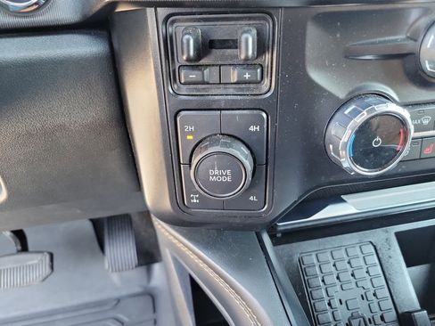 Used 2024 Ford F350 Platinum AWD/4WD image 34
