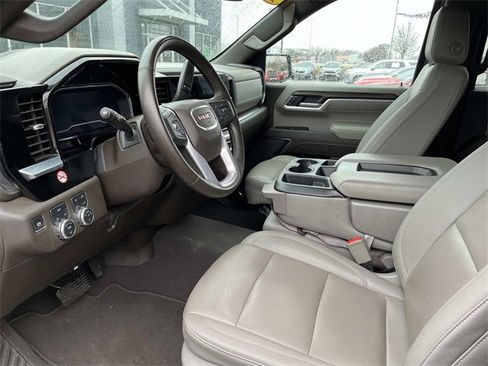 Used 2025 GMC Sierra 1500 SLT image 27