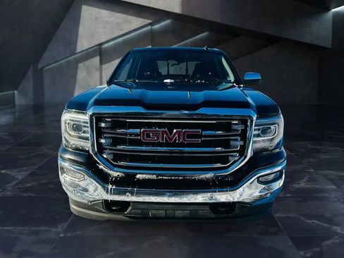 Used 2018 GMC Sierra 1500 SLT image 18