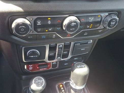 Used 2025 Jeep Wrangler Unlimited Sport S 4xe AWD/4WD image 15