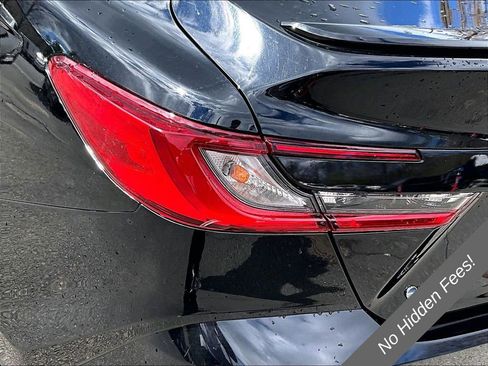 Used 2025 Toyota Camry SE FWD image 27