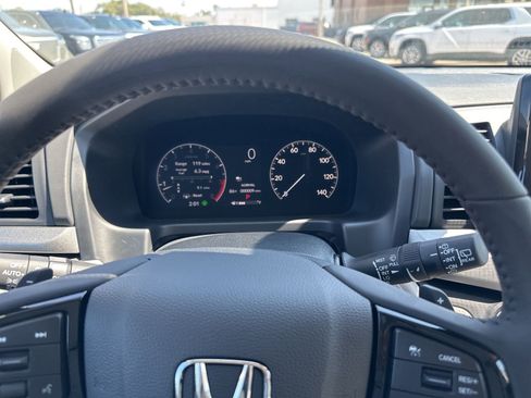 Used 2026 Honda Odyssey EX-L image 29