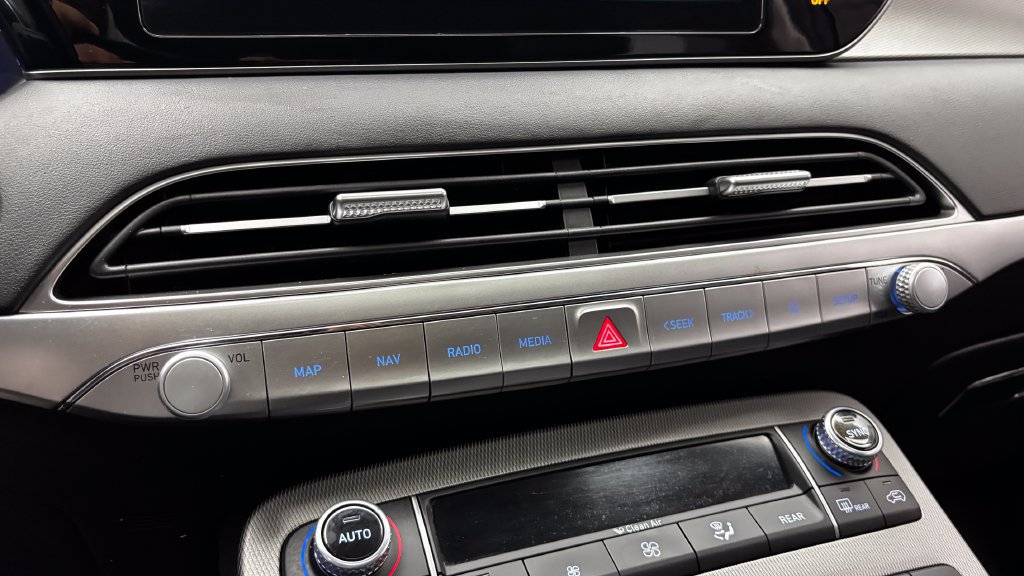 Used 2022 Hyundai Palisade SEL w/ 8P Bench Seat Package AWD/4WD image 25