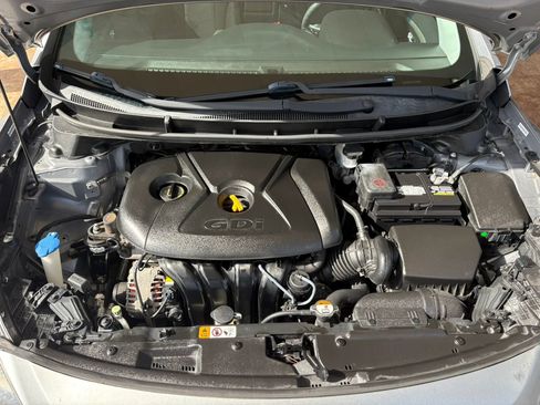 Used 2014 Hyundai Elantra GT image 24