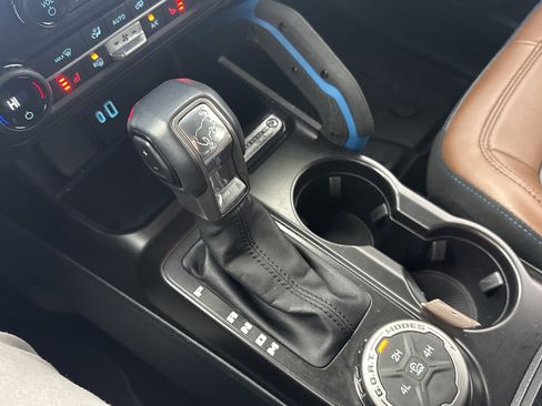 Used 2023 Ford Bronco Outer Banks image 24