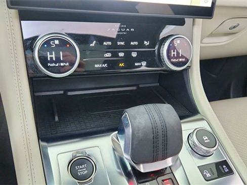 Used 2025 Jaguar F-PACE R-Dynamic S image 46