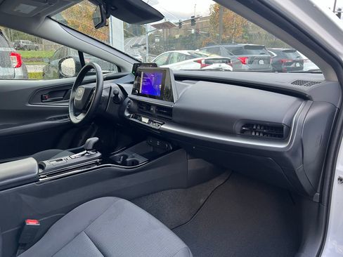 Used 2023 Toyota Prius LE image 16