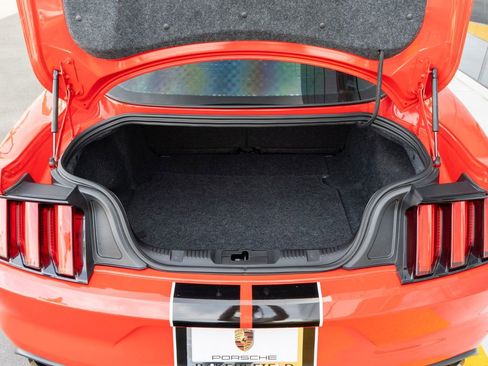 Used 2016 Ford Mustang Shelby GT350 image 32