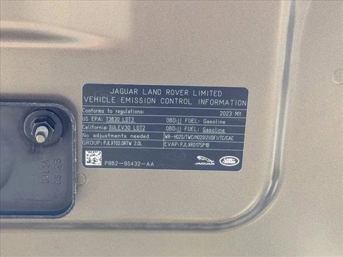 Used 2023 Land Rover Defender 90 S image 26