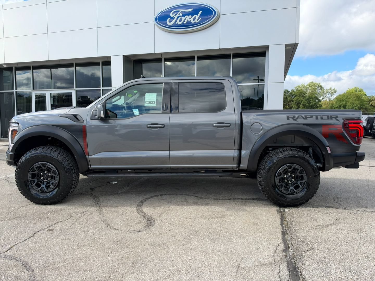New 2026 Ford F150 Raptor w/ Equipment Group 803A Raptor R AWD/4WD image 4