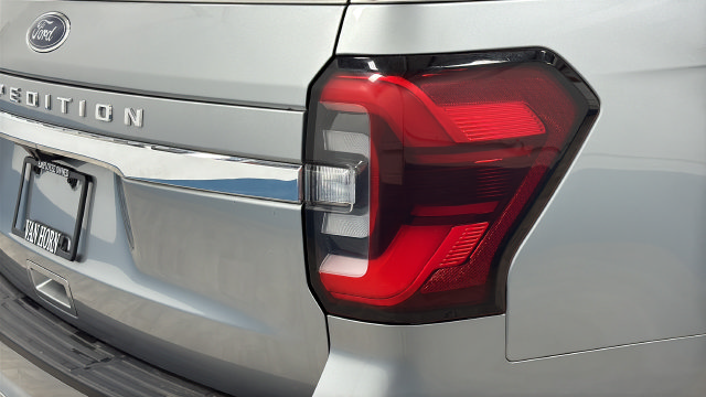 Used 2024 Ford Expedition Limited AWD/4WD image 41